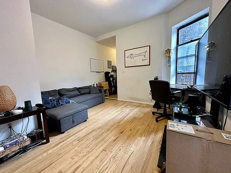 262 W 24th St #5C — Photo 2