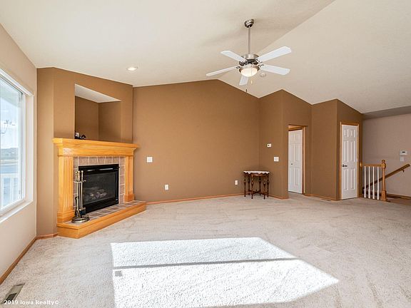 2nd image of 10002 Bayern Ln