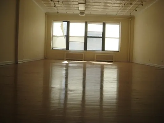 Rented by Citi Habitats | media 11