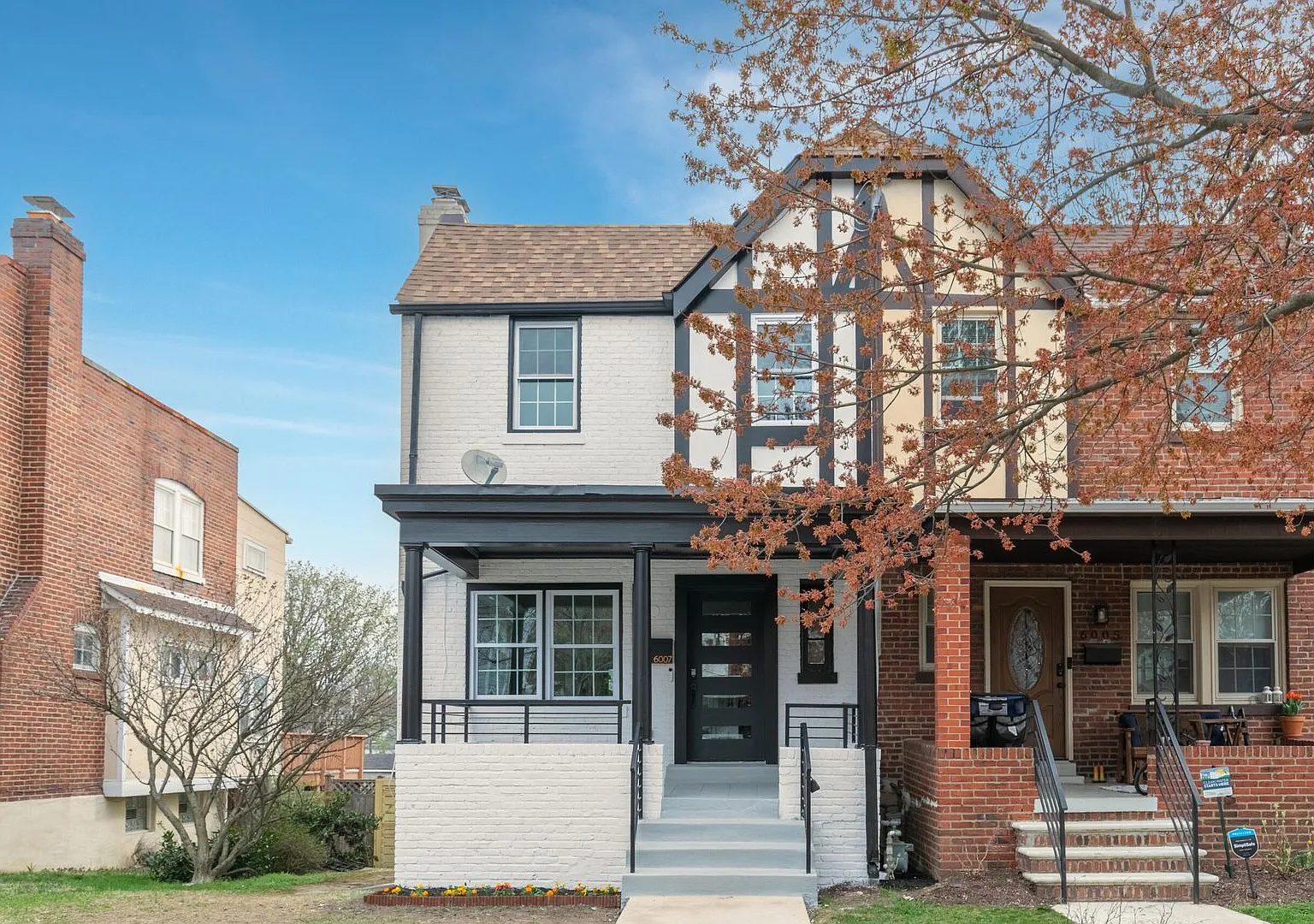 Tudor Duplex w/ 3 Parking Spaces + EV Charging and Garage — Photo 4