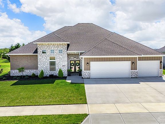 2nd image of 960 Rosenthal Dr