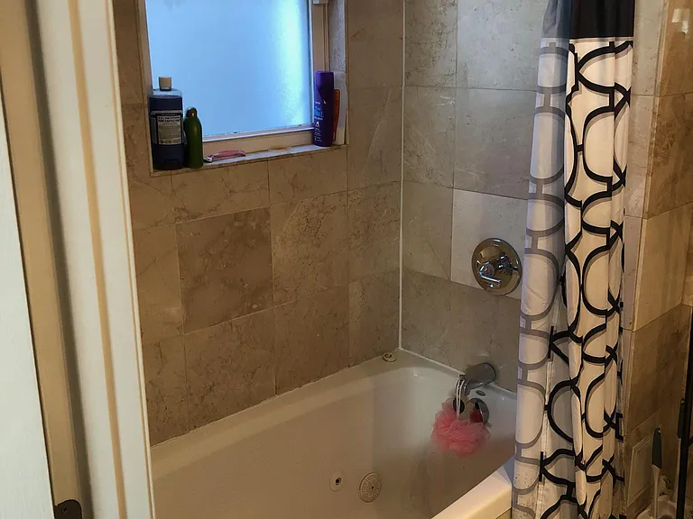 2425 N Capitol St NE #201 — Photo 6