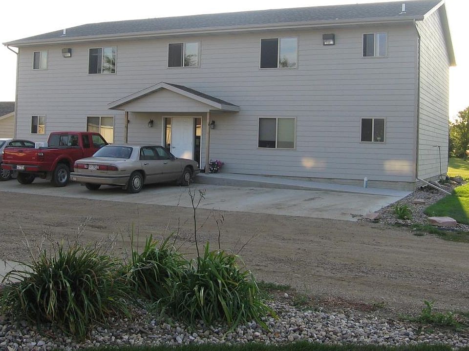 213 W 4th St, Worthing, SD 57077 Zillow