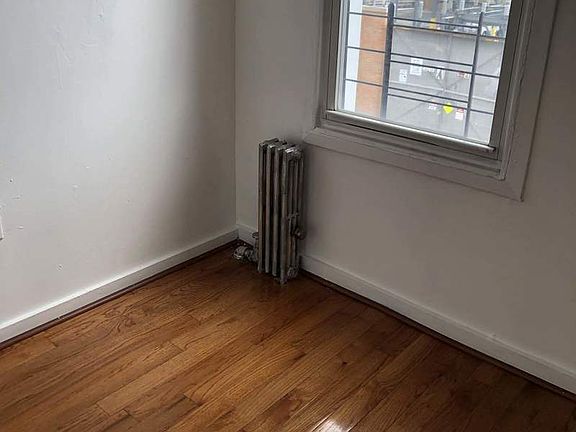 5th image of 287 23rd St #3