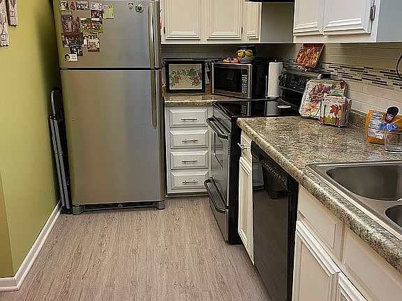 Beautiful updated kitchen 