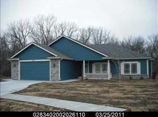 4640 NW 50th Ct, Topeka, KS 66618
