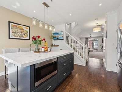 247 Brower Ct, West New York, NJ, 07093