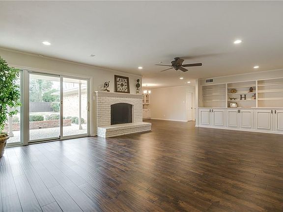 2nd image of 101 Westwood Cir