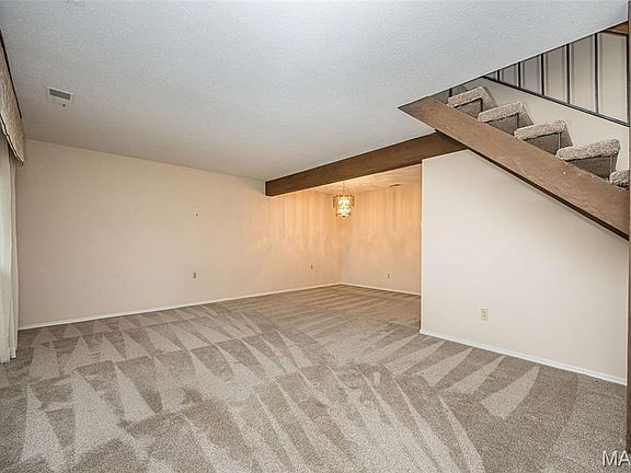 5th image of 1368 Hampton Rd Unit A