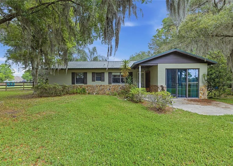 5999 NW 90th Ave
