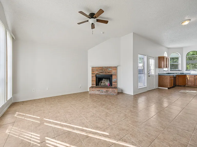 1602 Develon Dr — Photo 6