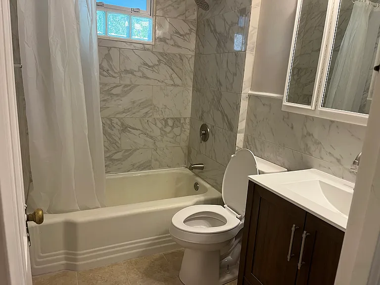319 Linden Ave — Photo 8