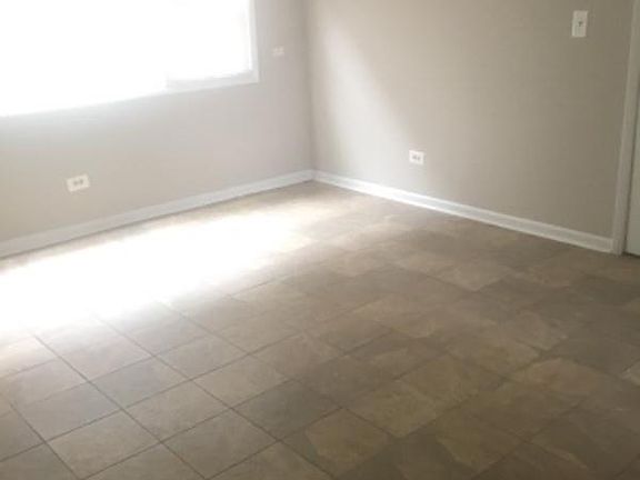 4th image of 3824 25th Ave #25th