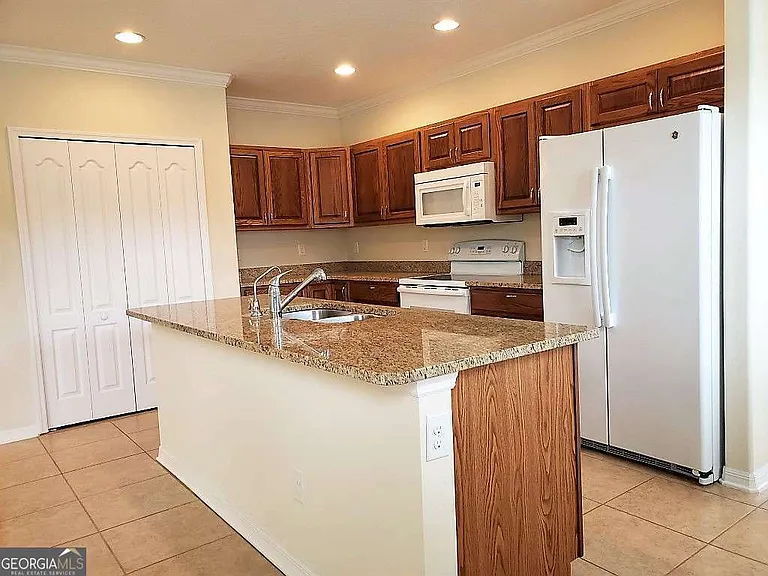 110 Cedar Circle Dr — Photo 6