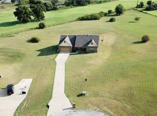 221 Savannah Dr, Weatherford, TX 76087