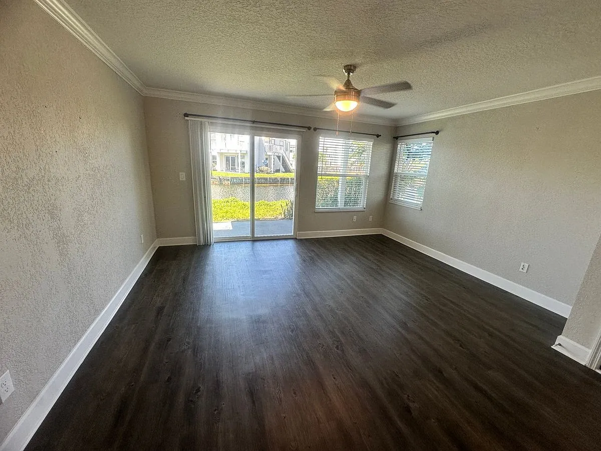 2568 Woodgate Blvd Unit 107 — Photo 4