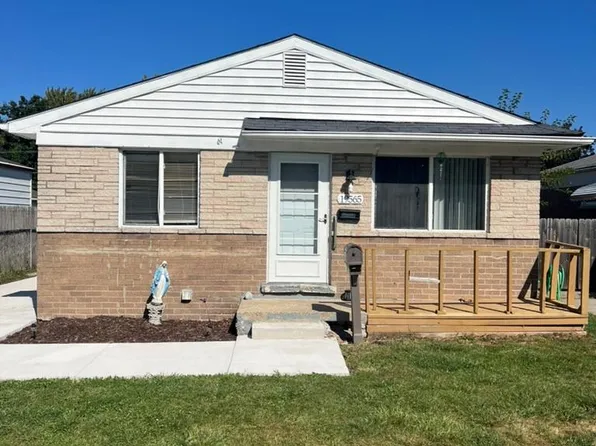 19565 Stafford St, Clinton Township, MI 48035