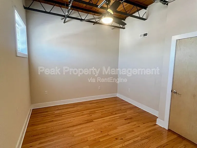 2709 W Broad St #1 — Photo 5