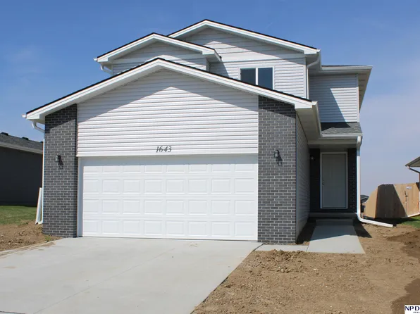 1643 SW 29th St, Lincoln, NE 68522