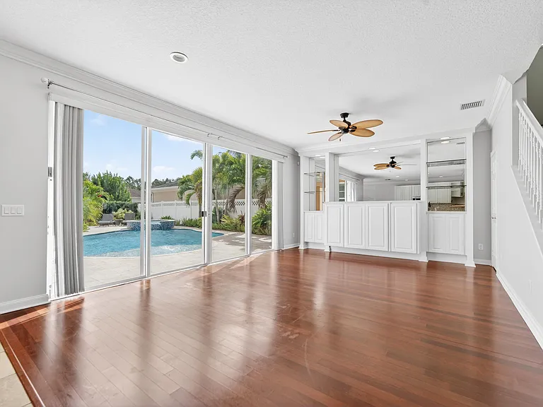 2625 E Community Dr — Photo 4