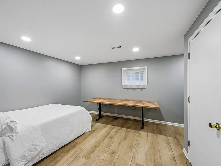 1111 Sara Ln — Photo 10