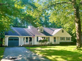 27 Ridgeview Ter, Hampton, NH 03842