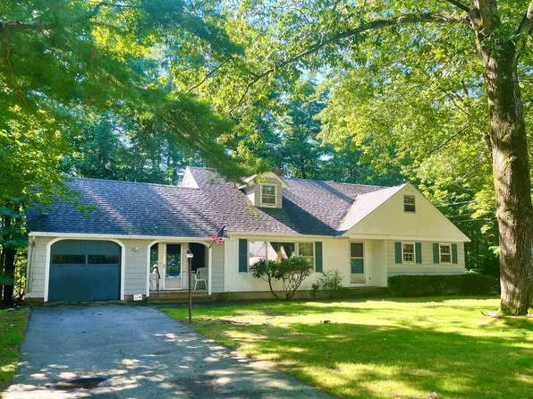27 Ridgeview Terrace, Hampton, NH 03842
