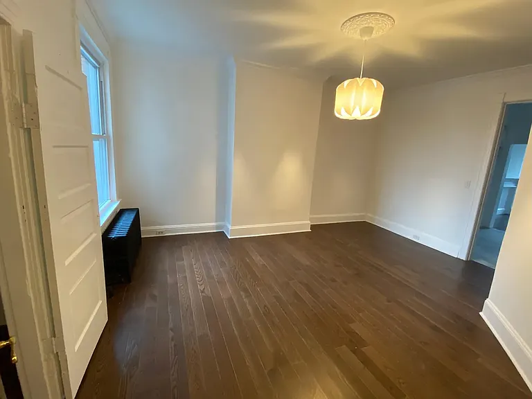 2700 Saint Paul St #3 — Photo 6