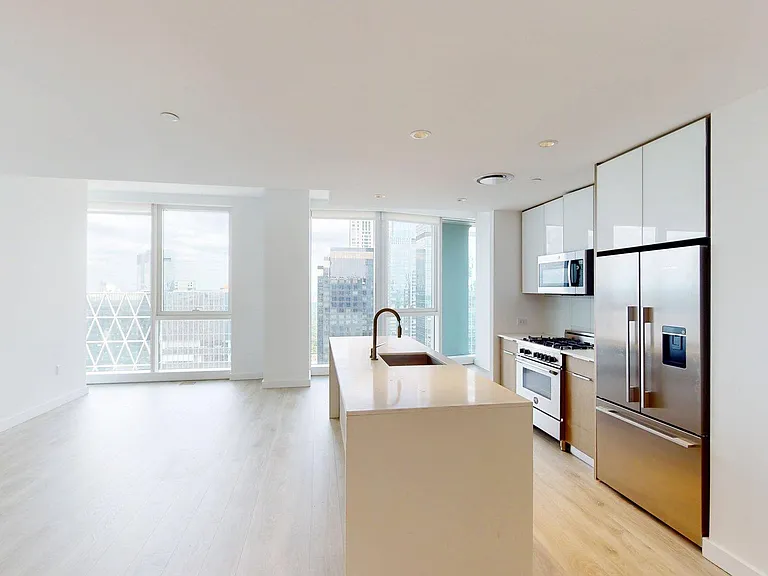 242 W 53rd St #63B — Photo 7