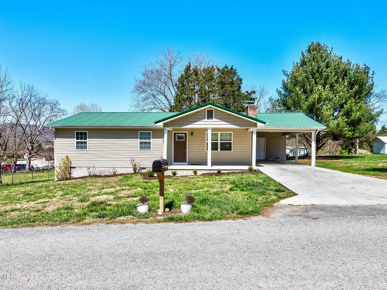 149 Boshears Trl, Jacksboro, TN 37757 Zillow