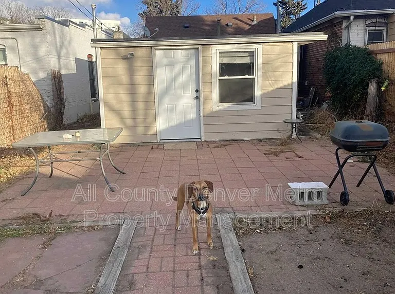 831 N Elati St — Photo 16