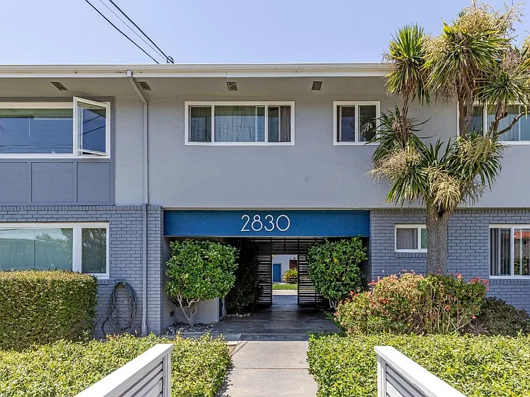 2830 Flores St #16 — Photo 1