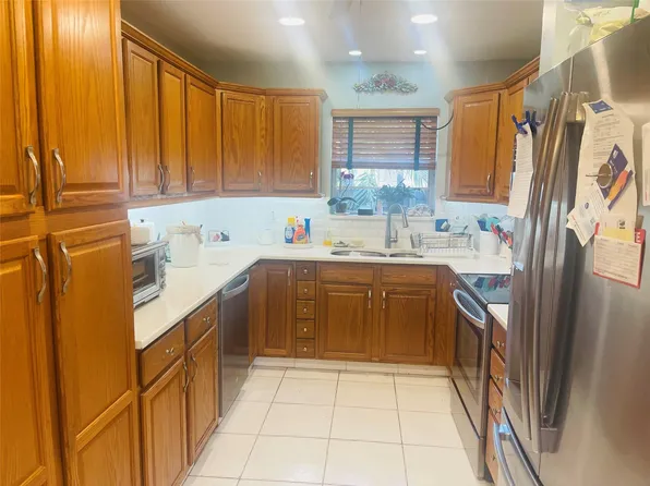 2324 Van Buren Street #101, Hollywood, FL 33020