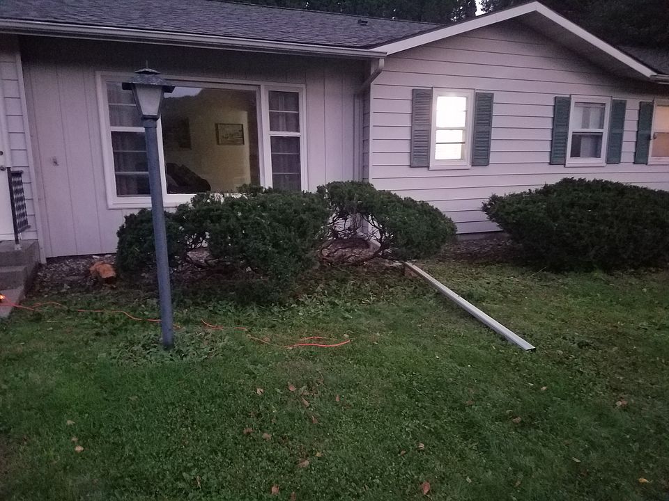 1st image of 455 Glenview Ct