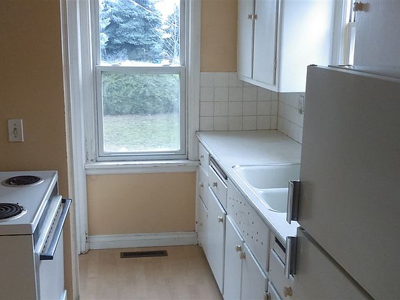 3rd image of 12012 E Valleyway Ave