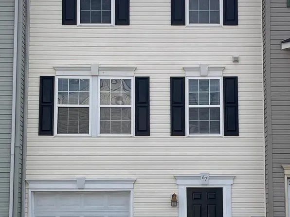 67 Quince Tree Dr, Martinsburg, WV 25403
