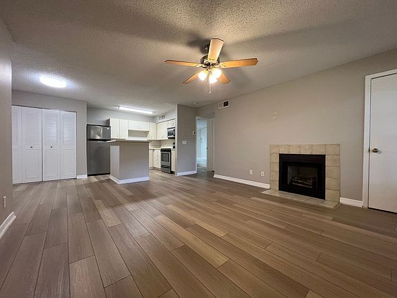2nd image of 365 Forestway Cir Unit 203