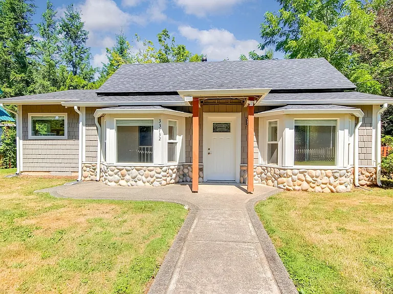 33732 SE Hudson Rd — Photo 1