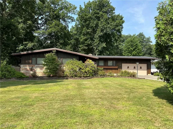 442 Bonnie Brae Ave, Niles, OH 44446