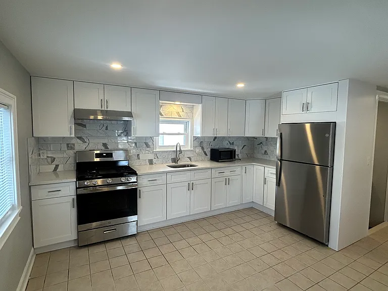 54 Forest St #2 — Photo 5