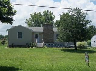 154 Berry Rd, Fredonia, NY 14063