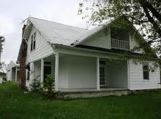 929 Poplar Bluff Rd E, Auburntown, TN 37016