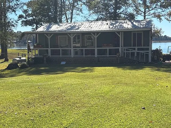 595 Shoreline Dr, Timpson, TX 75975