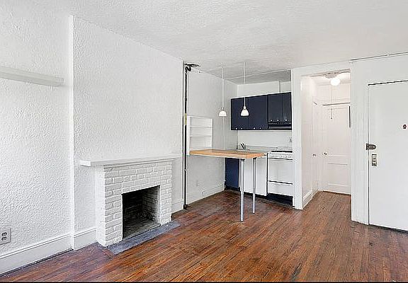 2nd image of 88 Horatio St APT 4C