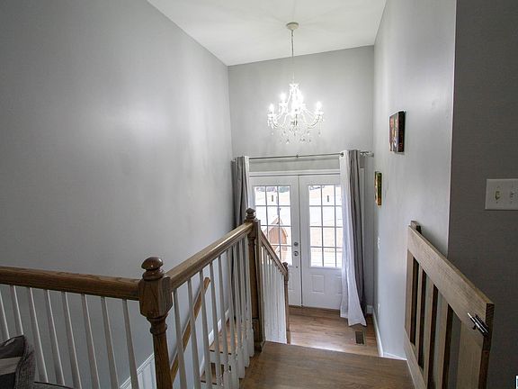 2nd image of 184 Walnut St