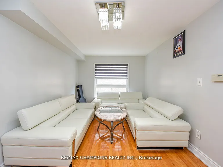 30 Feather Reed Way — Photo 7