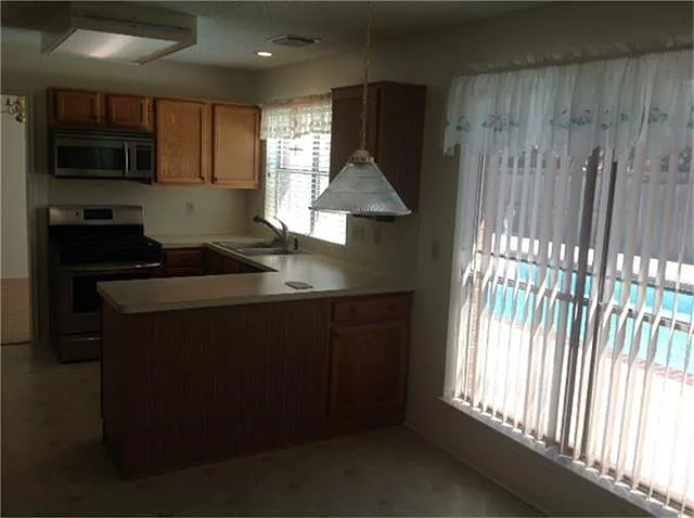 3901 Spring Garden Dr — Photo 13