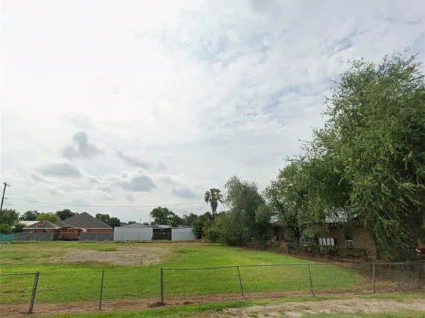 126 Pine St, Rio Grande City, TX 78582