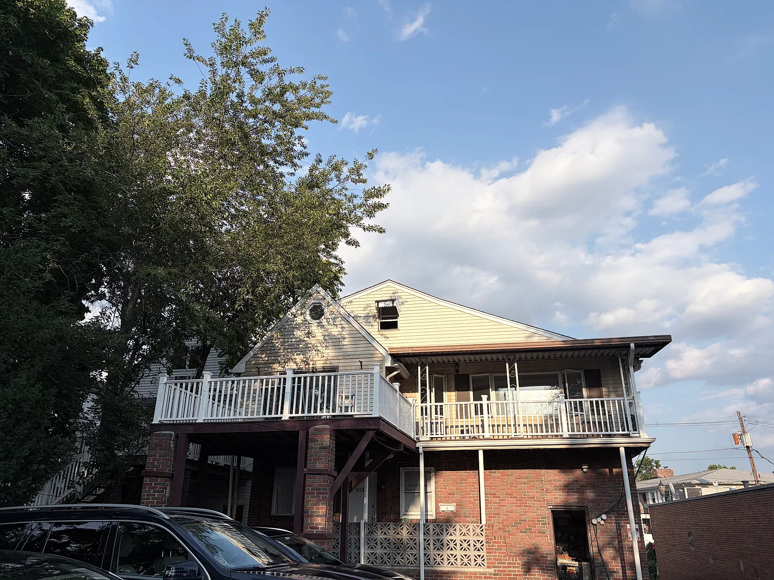 3 bed, 2800 sqft, $3,250 — Photo 2