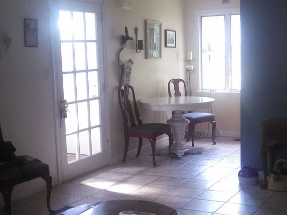4th image of 16 Poplar Pl